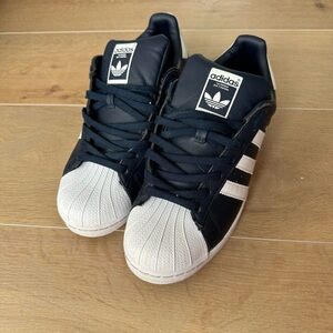Men’s Adidas Superstar running shoes Navy Size 9